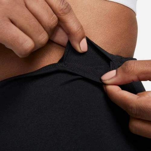 Nike Women's Dri-FIT One High-Rise 7in Bike Shorts 4 Nike Women's Dri-FIT One High-Rise 7in Bike Shorts - Image 4