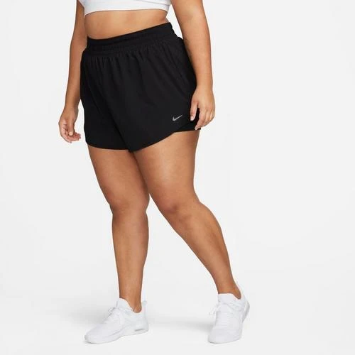Nike Women's One Dri-Fit High-Rise 3" 2-in-1 Short, Plus Size 2 Nike Women's One Dri-Fit High-Rise 3" 2-in-1 Short, Plus Size - Image 2